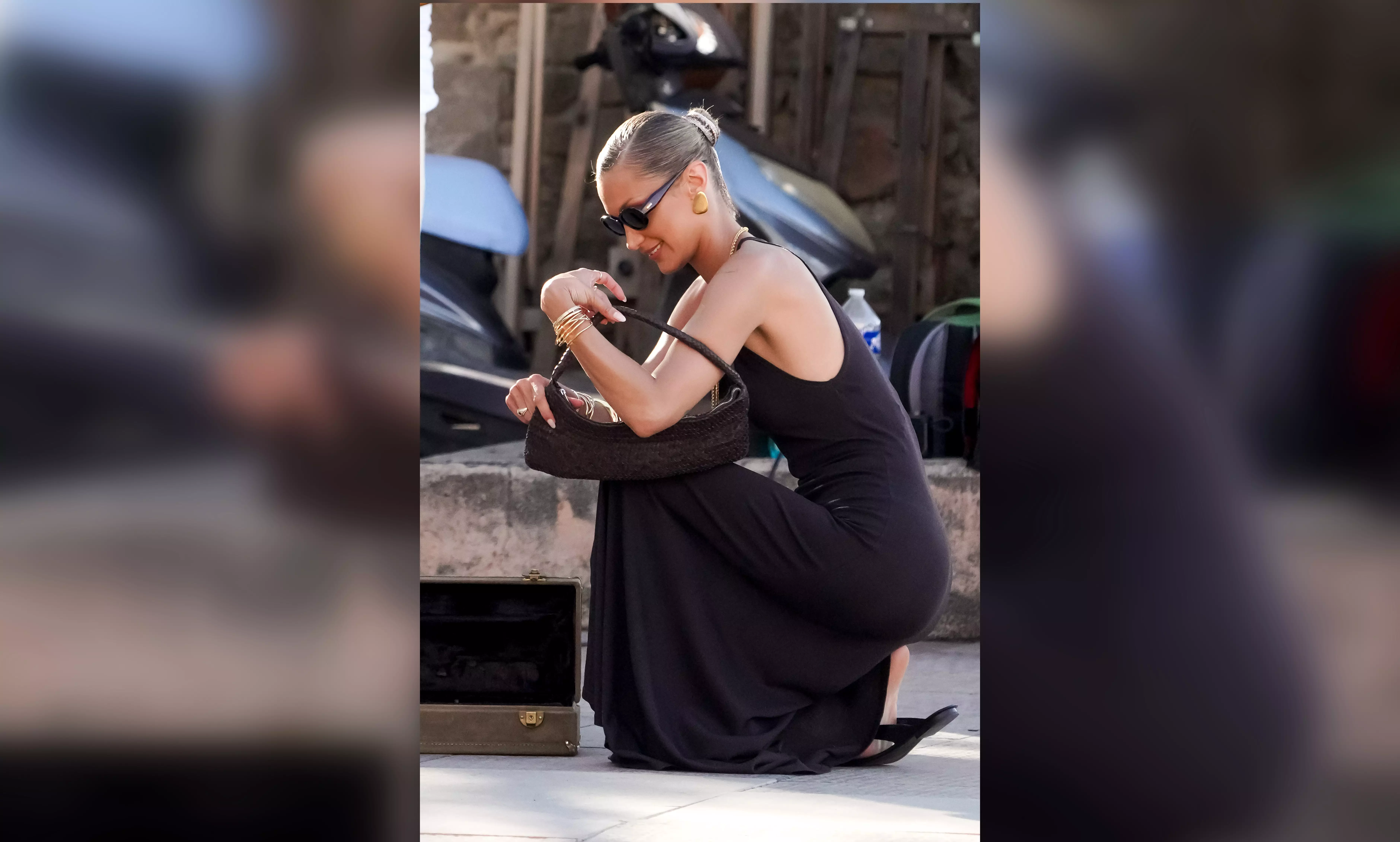 Rochia cu care Bella Hadid a făcut furori în Franța. Cum s-a afișat modelul pe străzile din Saint-Tropez | GALERIE FOTO